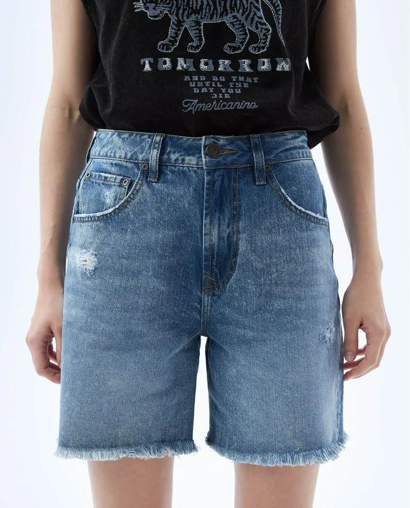 Short con ruedo al corte para mujer