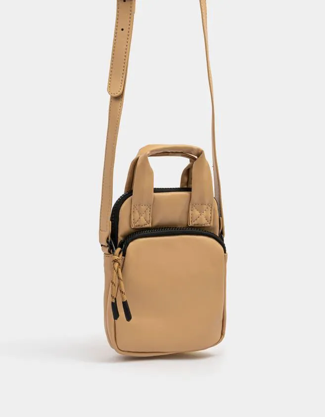 Porta celular con asas cortas