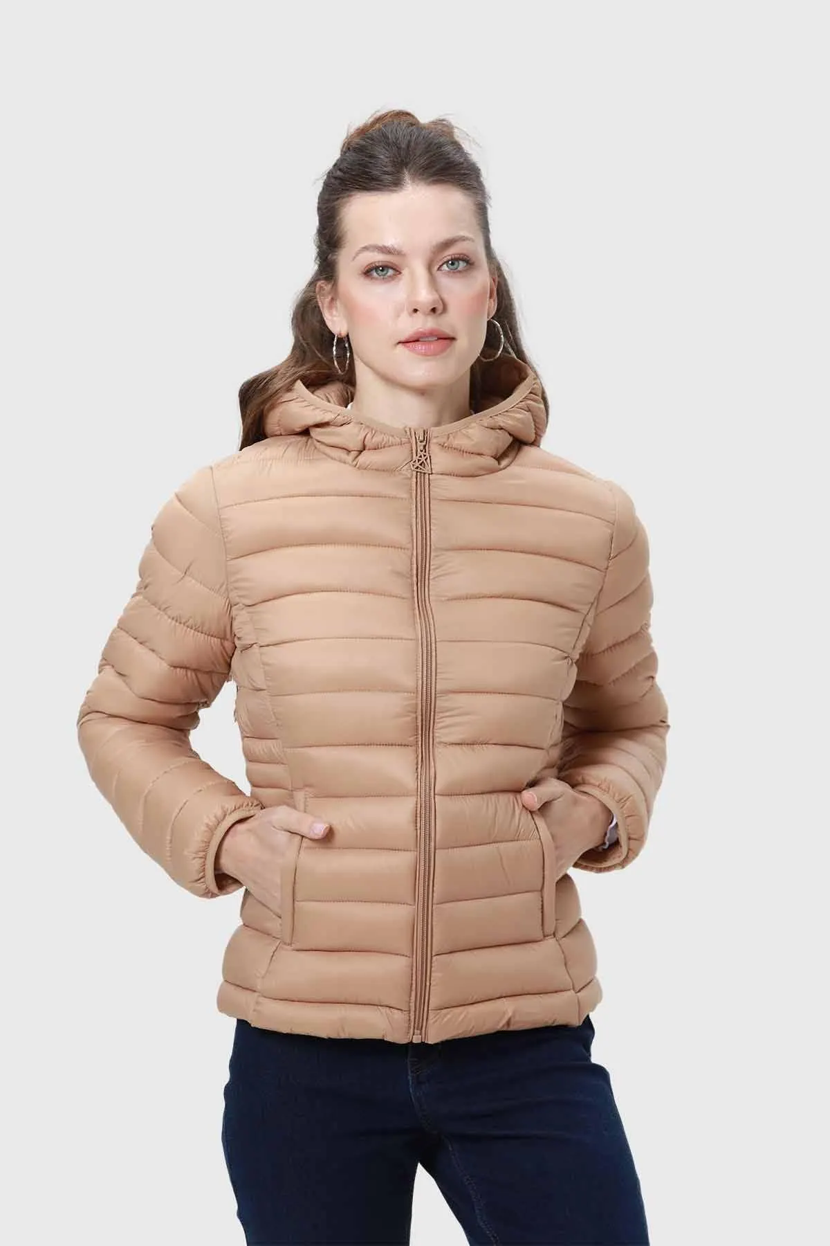 Parka Mujer Corta Plummy Camel