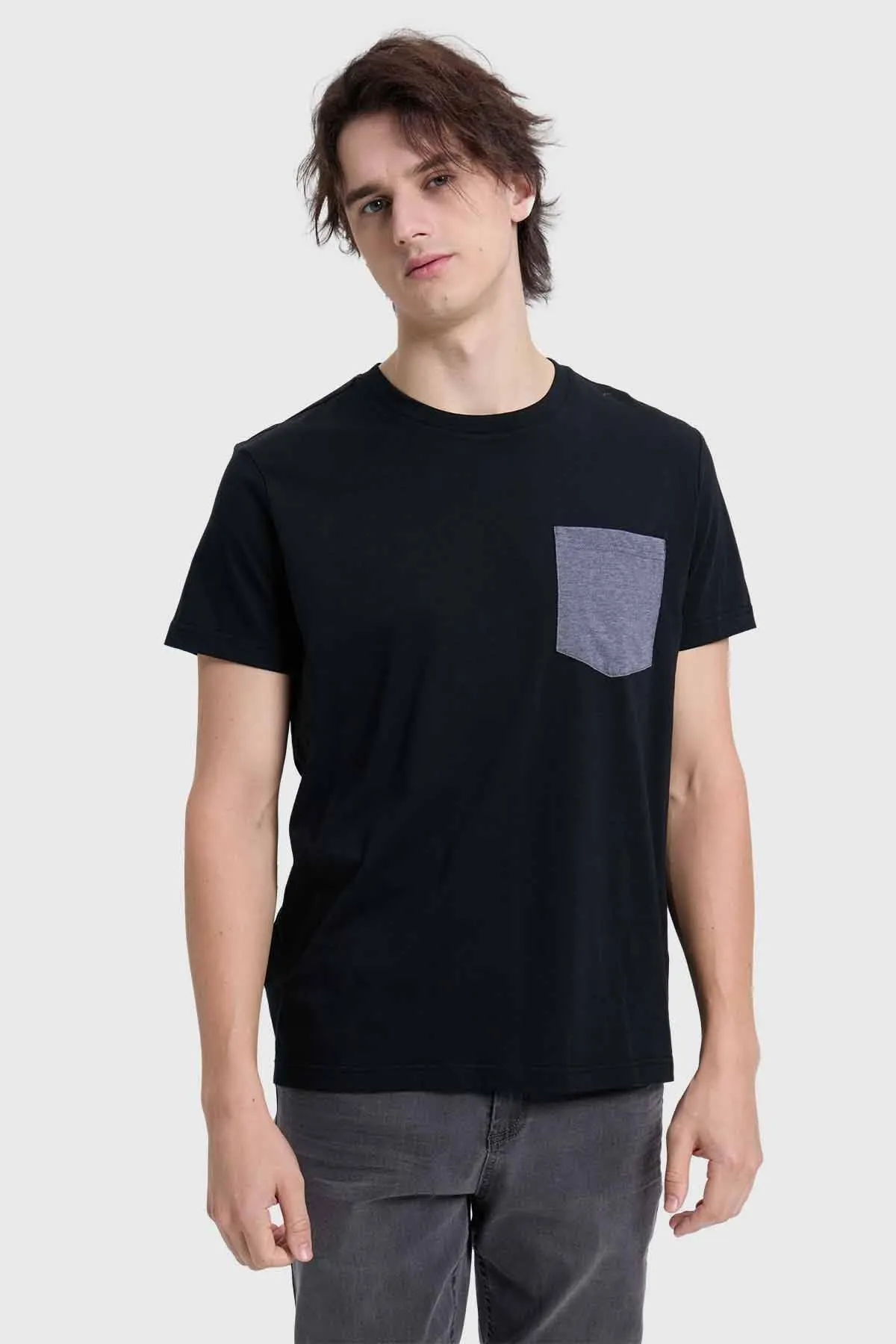 Polera Hombre Con Bolsillo Negro
