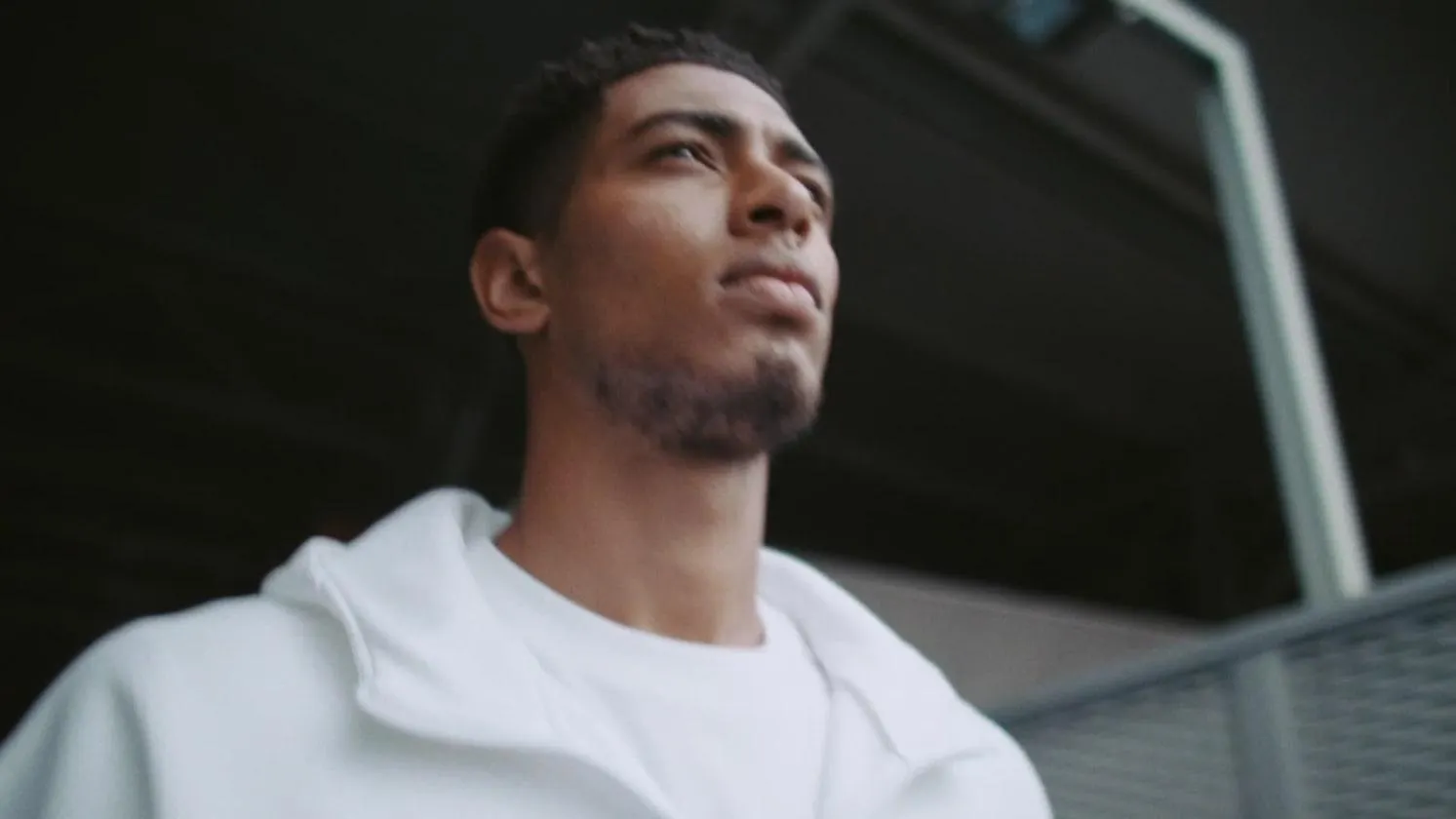 Chaqueta Deportiva con Capucha Z.N.E.