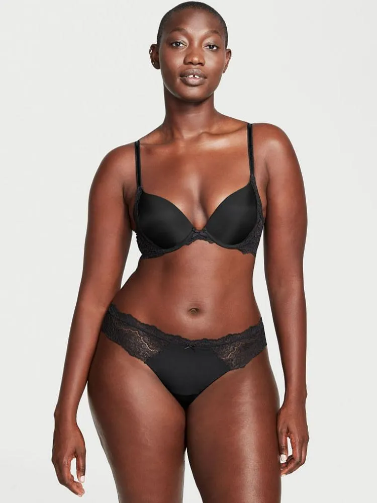 Panty Thong Con Encaje Negro