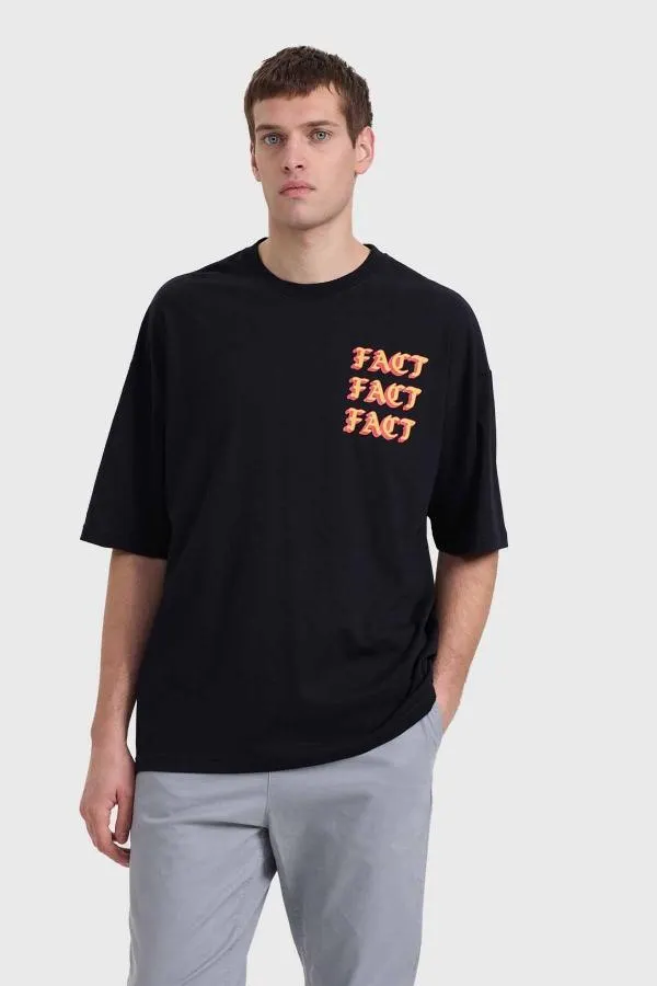 Polera hombre doble print negro