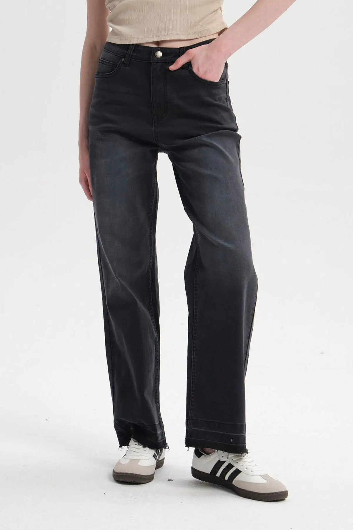 Jeans Mujer Calce Recto Negro