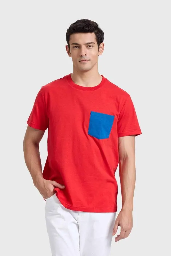 Polera hombre con bolsillo rojo