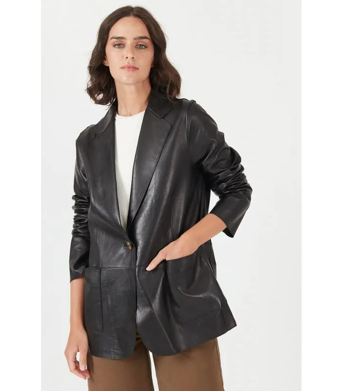 Blazer de cuero negro