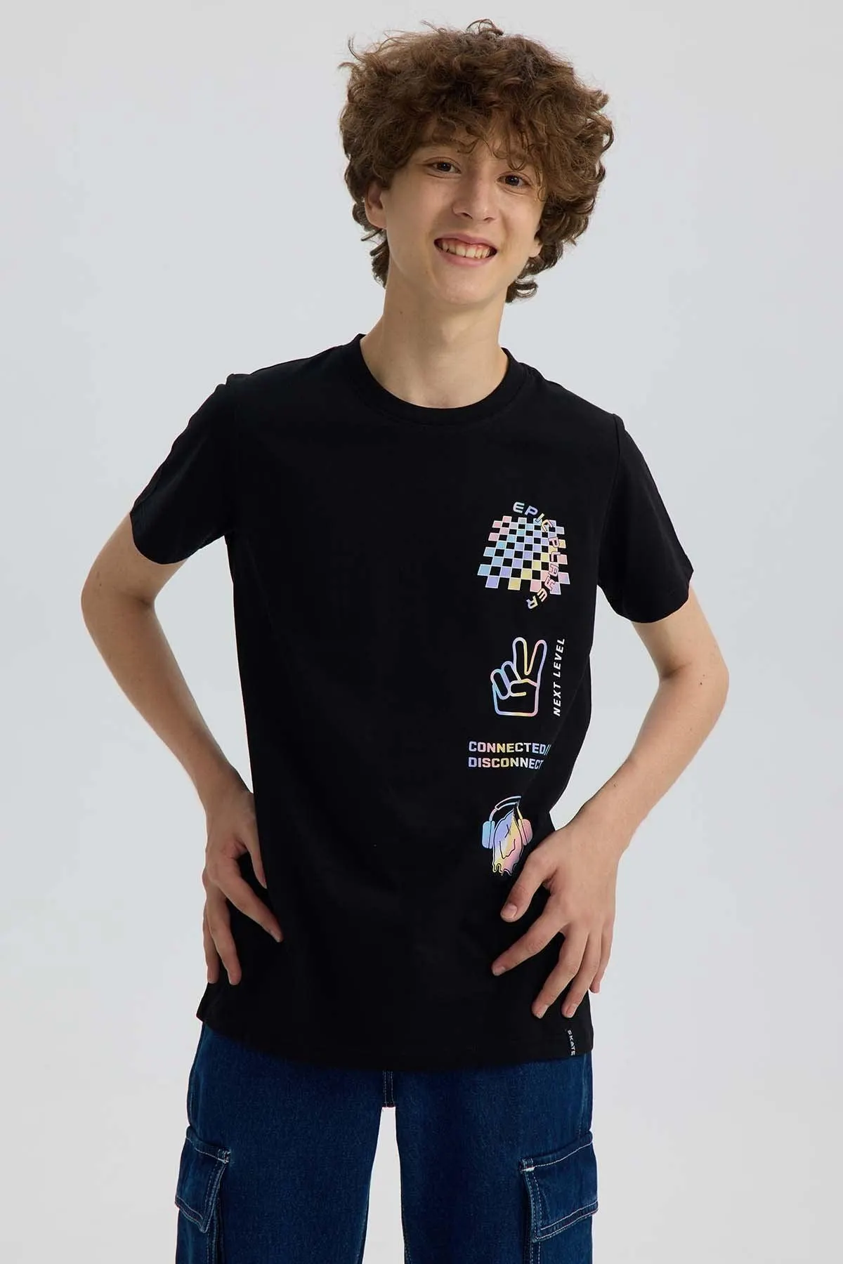 Polera Niño Básica Estampada Negro