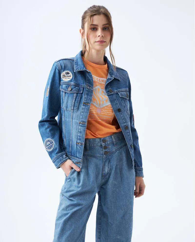 Chaqueta oscura para mujer