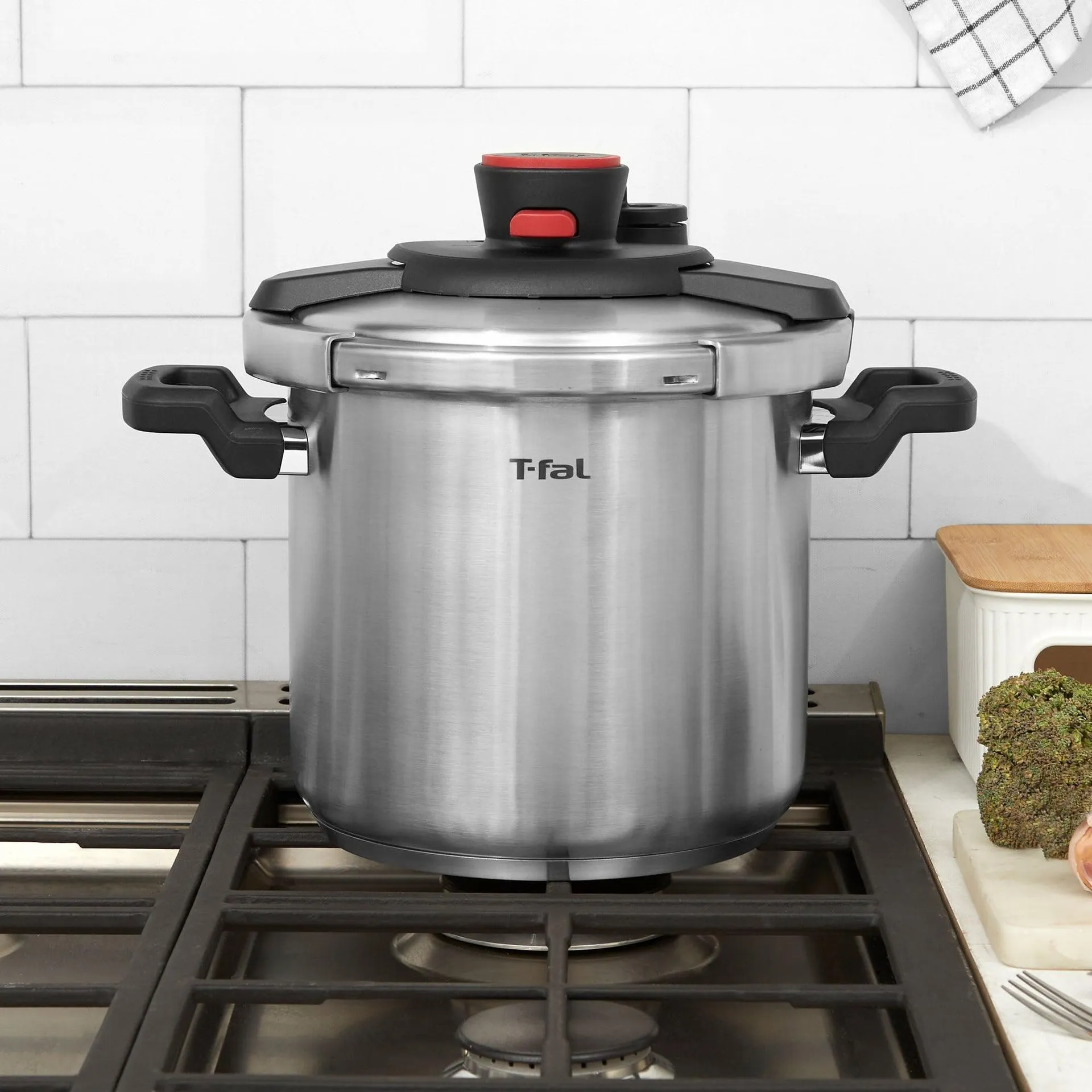 Olla A Presión Clipso Acero Inoxidable 7.5 Lts Tefal