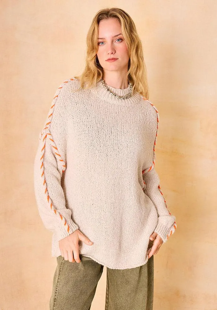 Sweater bordado en mangas