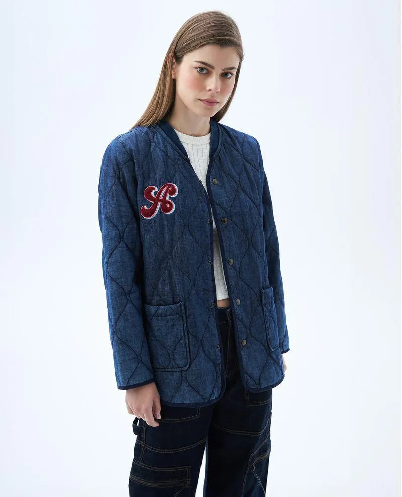 Chaqueta de diseño abullonado para mujer