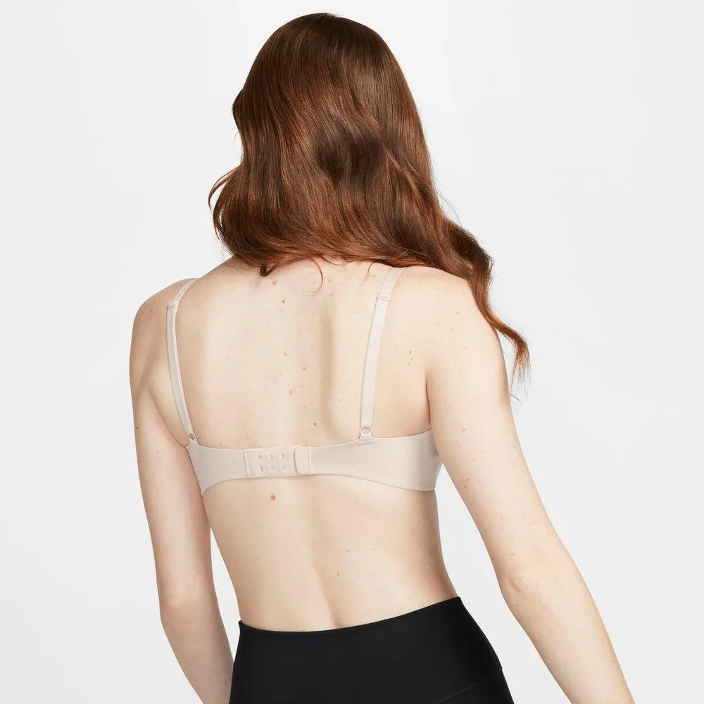 Nike Alate Minimalist