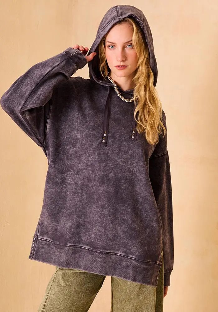 Polerón procesado con aplicación de tachas