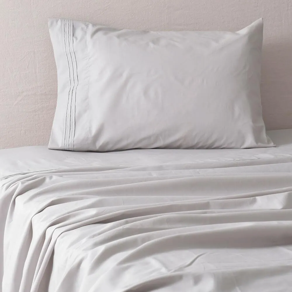 Sábana 200 Hilos Antonieta 1.5 Plazas Gris