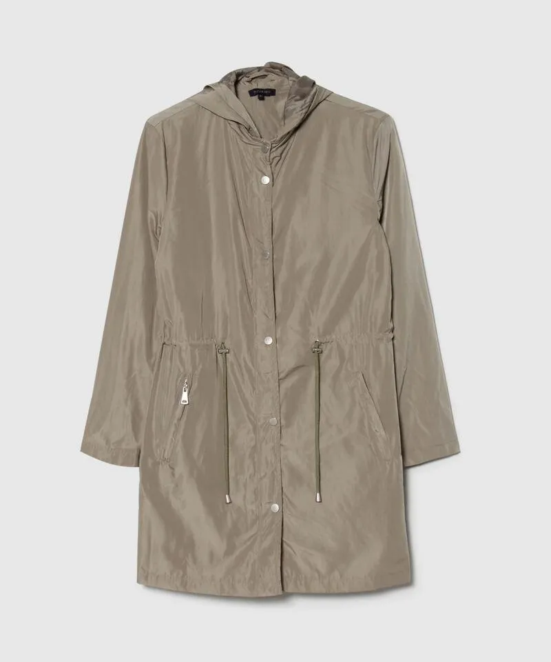 Parka Impermeable Con Bolsillos