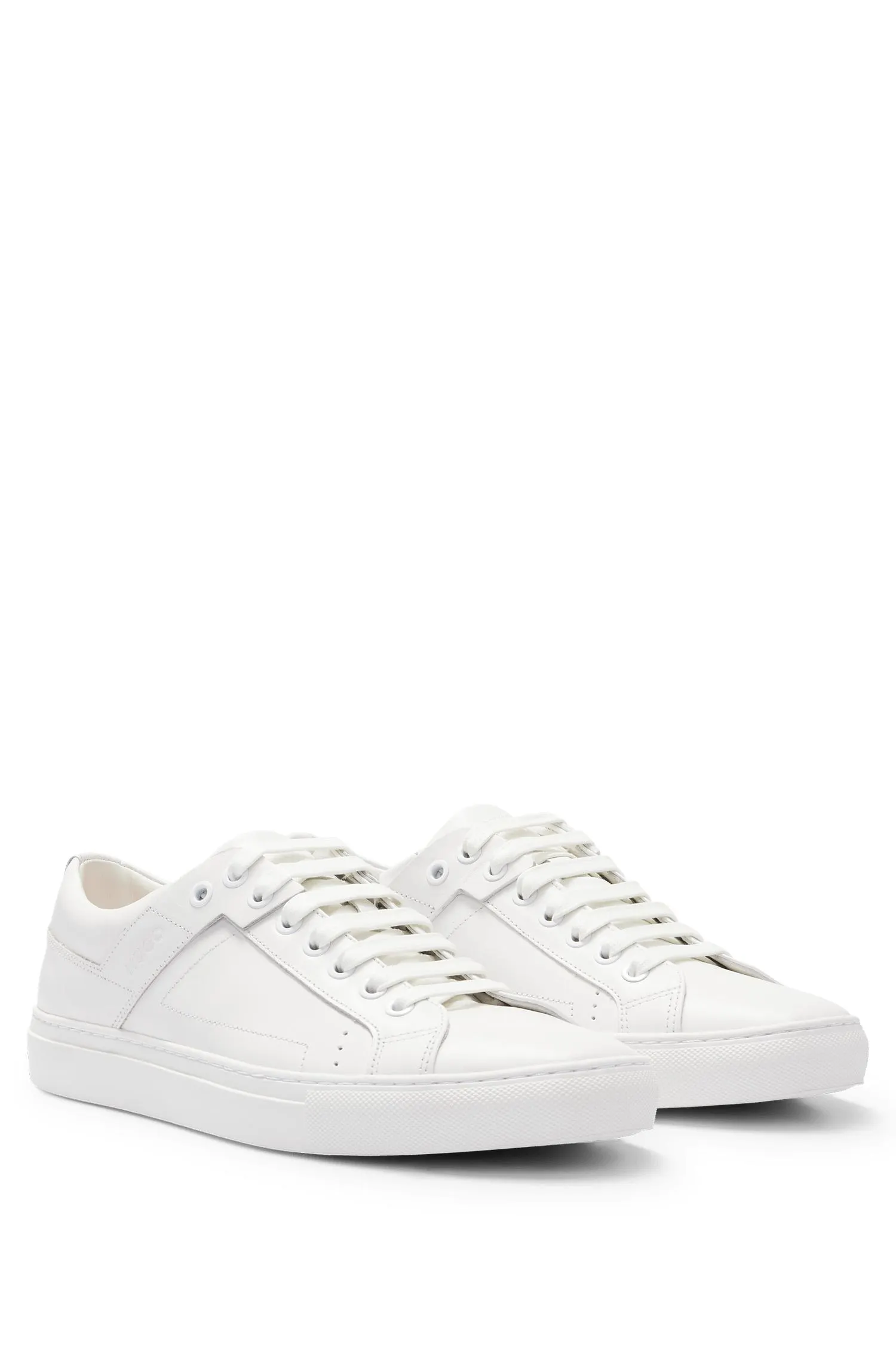 Tenis De Piel Con Cordones Y Detalles Hombre