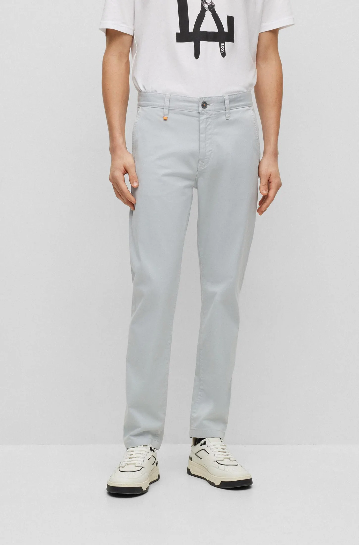 Pantalón Tapered Fit En Satén De Algodón Elástico Hombre