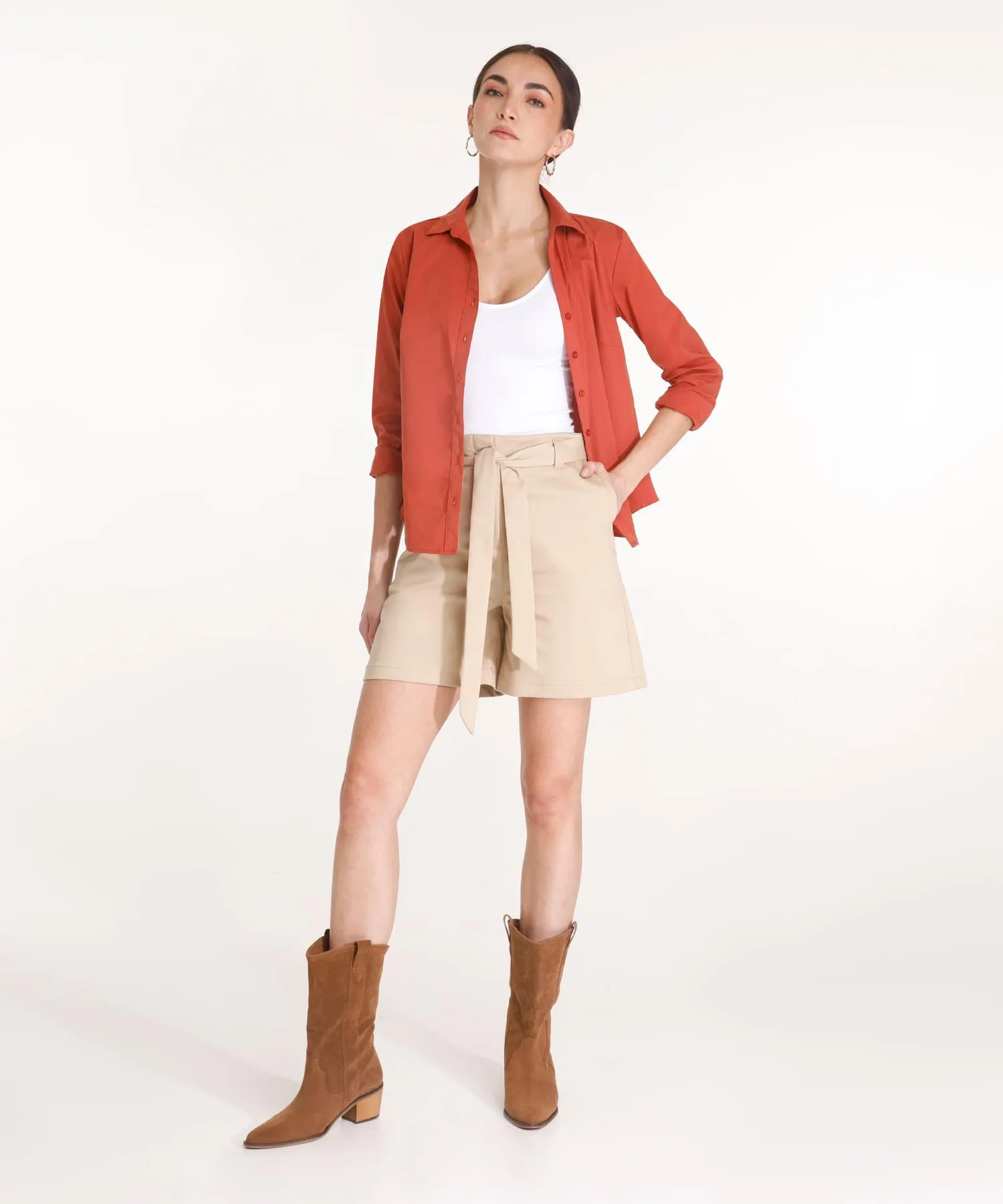 Bermuda Larga Con Cinturón De Amarre