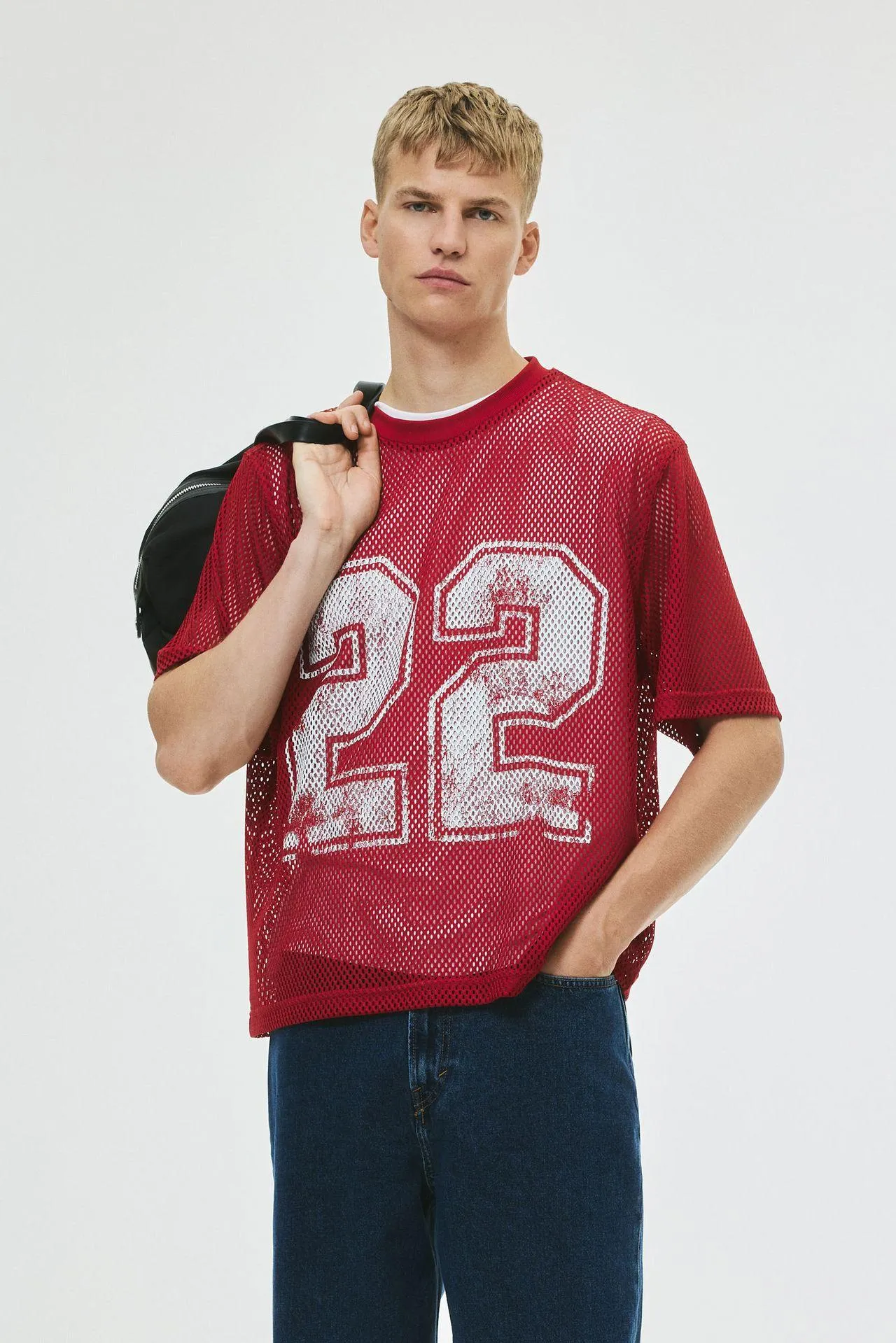 Camiseta Oversized Fit en malla con estampado