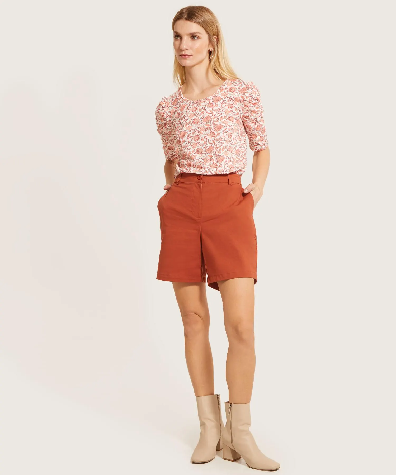 Bermuda Corta Unicolor