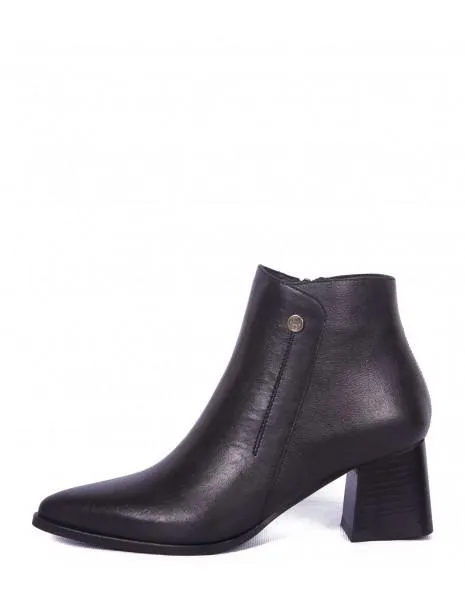BOTIN LIHANA CUERO NEGRO