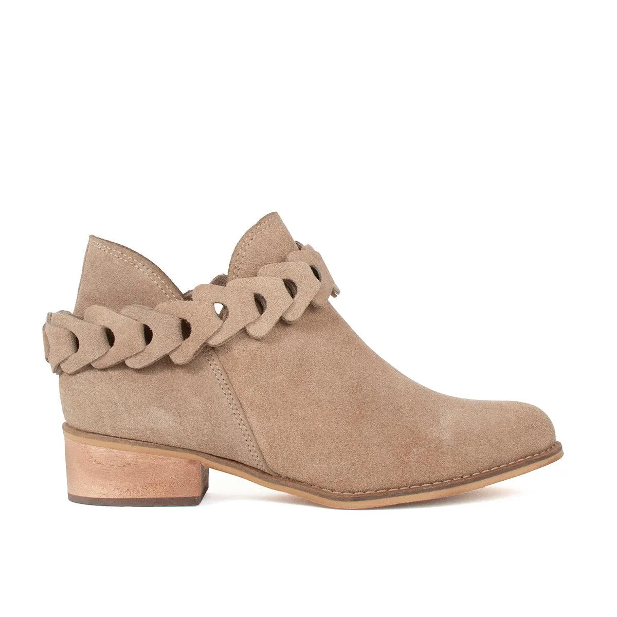 Botín de cuero carnaza color arena, para dama
