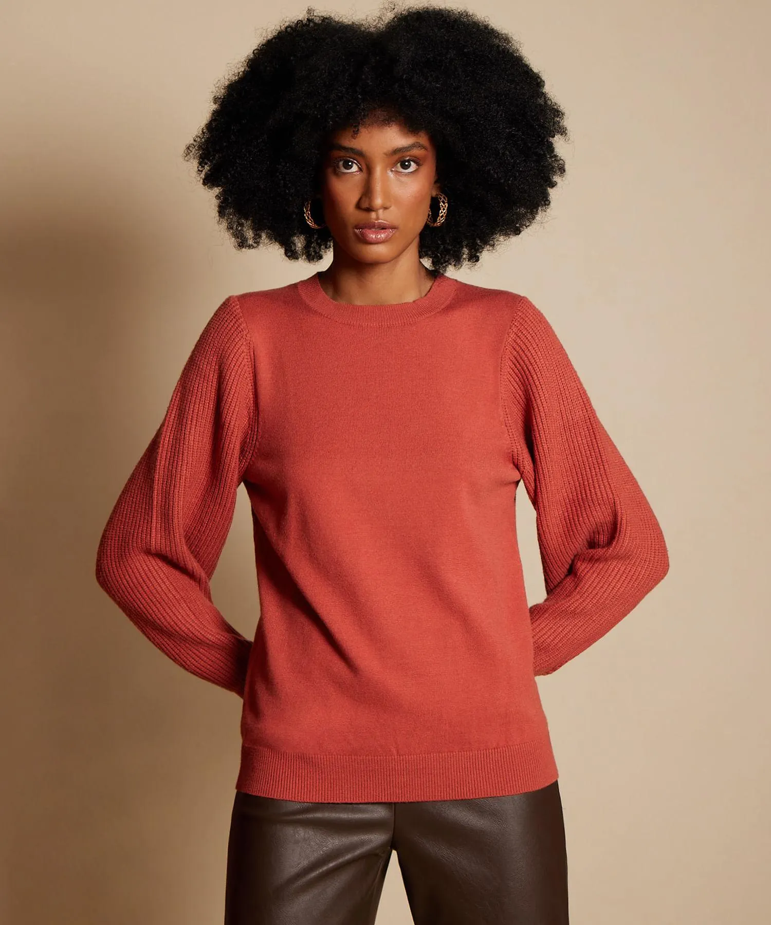 Saco Manga Larga Cuello Redondo Con Diseño Amplio En Manga