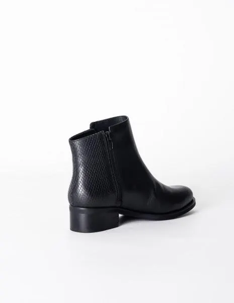 MARBELLA CUERO NEGRO