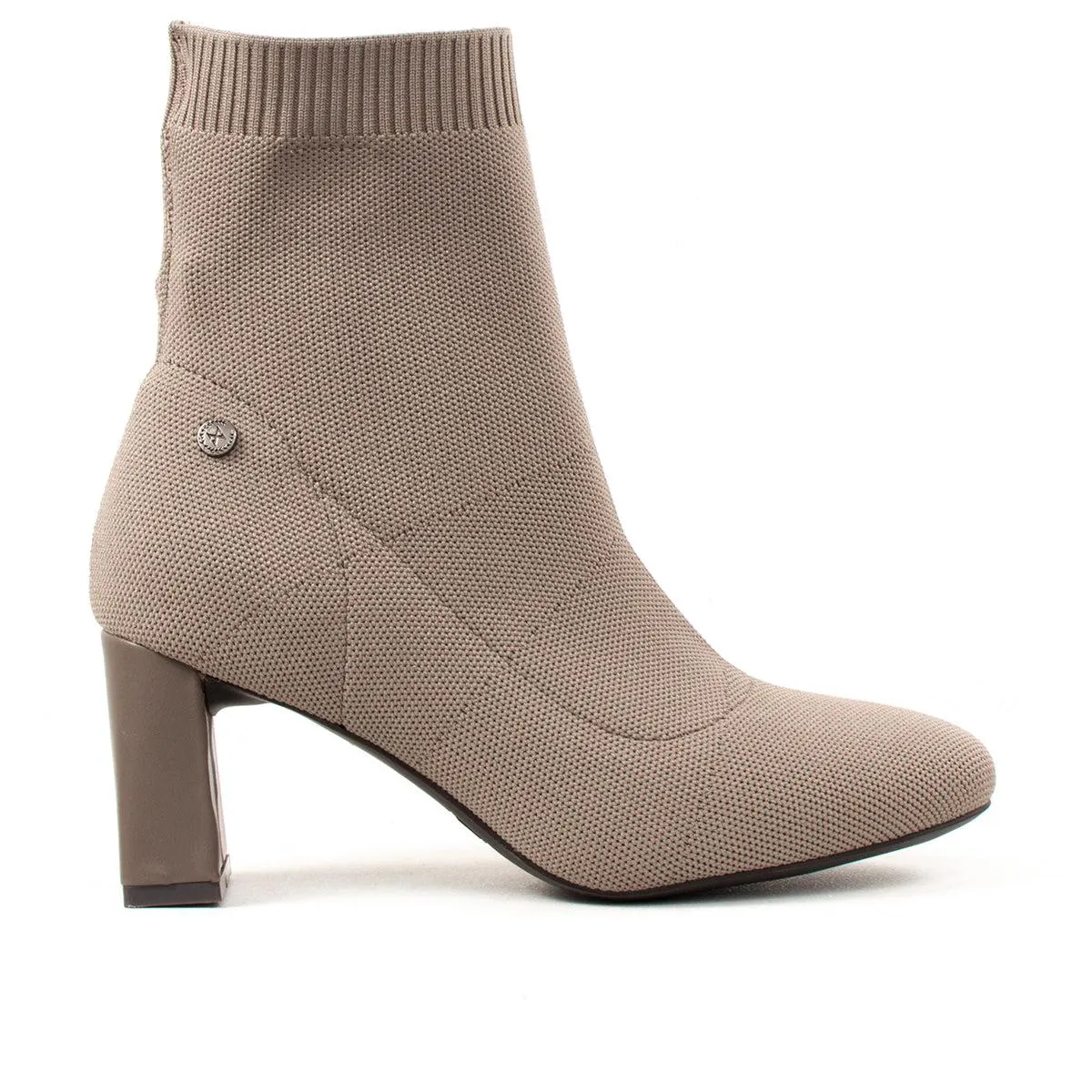 Botin estilo media color beige, para dama