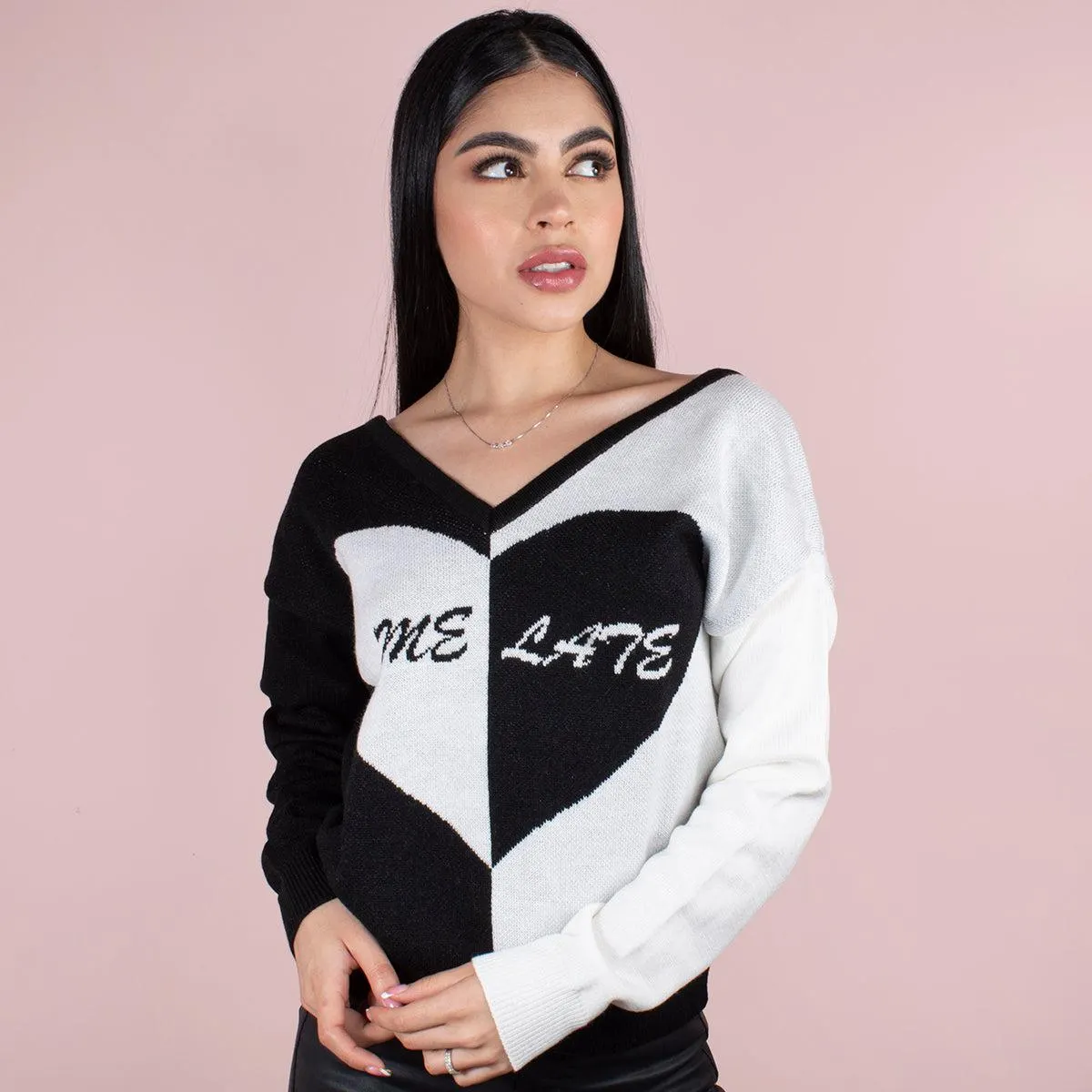 Buzo tejido color negro, para dama