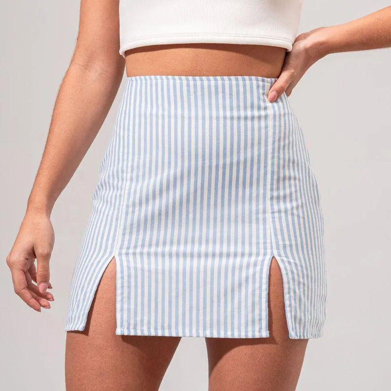 Falda Ajustada Talle Alto Subiendo