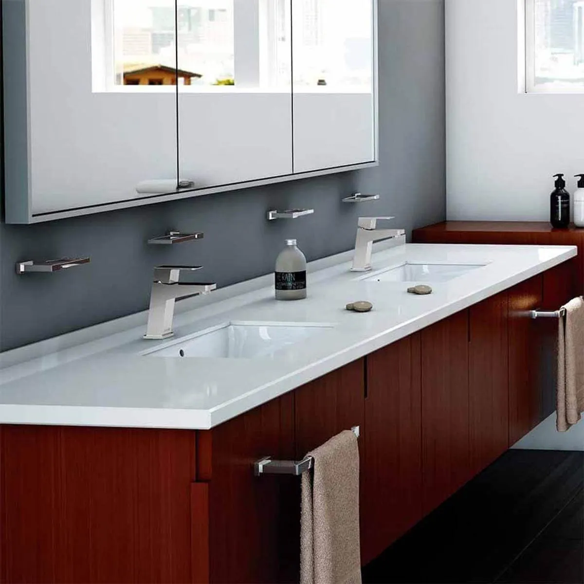 Monomando de lavamanos baja squadra