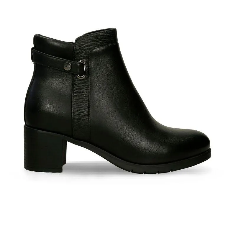 Botines Negro Bata Comfit Flexifit Iyana Mujer