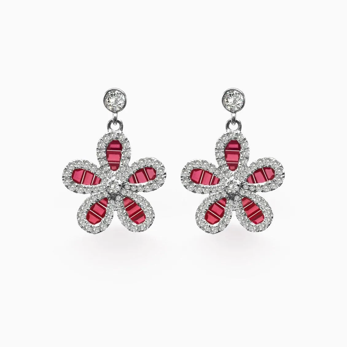 Aretes en oro blanco de 18K flor con rubís y brillantes