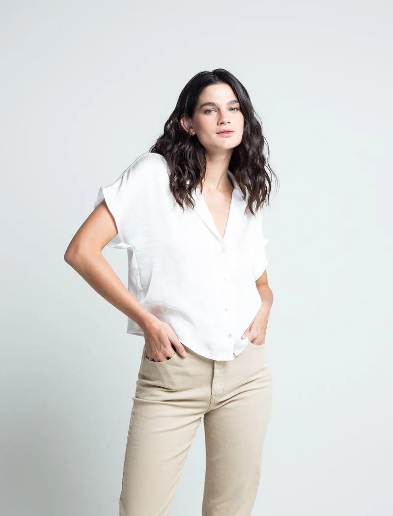 Camisa con cuello de solapa