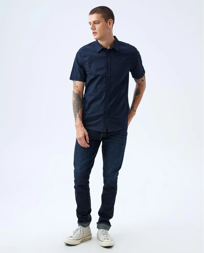 Camisa cuello clásico para hombre