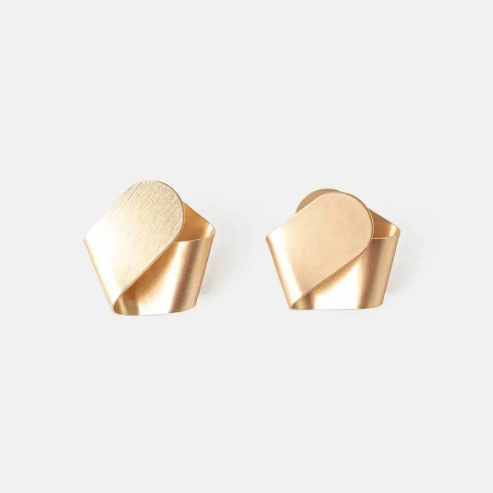 ELEGANZA | ARETES