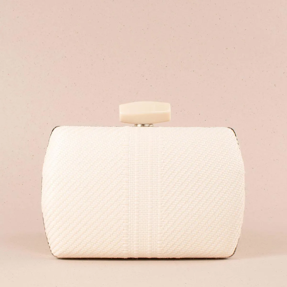 Bolso tipo bandolera color beige con fibra textil tejida 104309