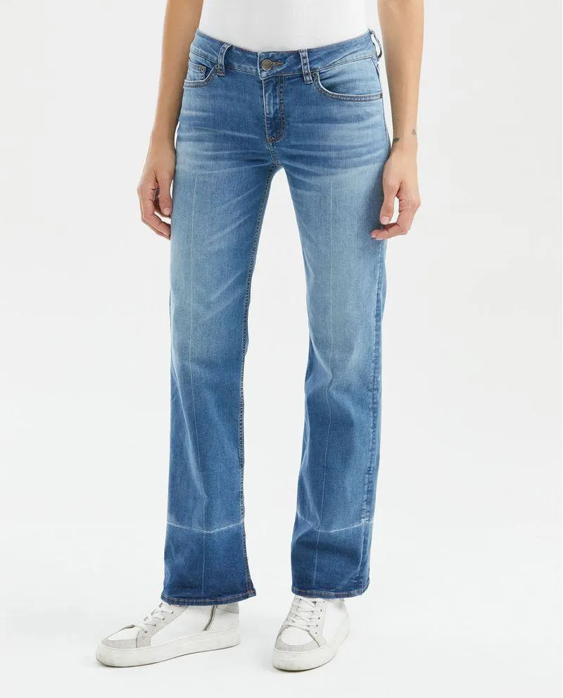 Jean de Mujer Low Rise, Rusty, Bota Relaxed - Azul Medio