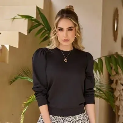 Muba Buzo cuello redondo recogido en hombros, cuello, mangas y fajón en Rib negro