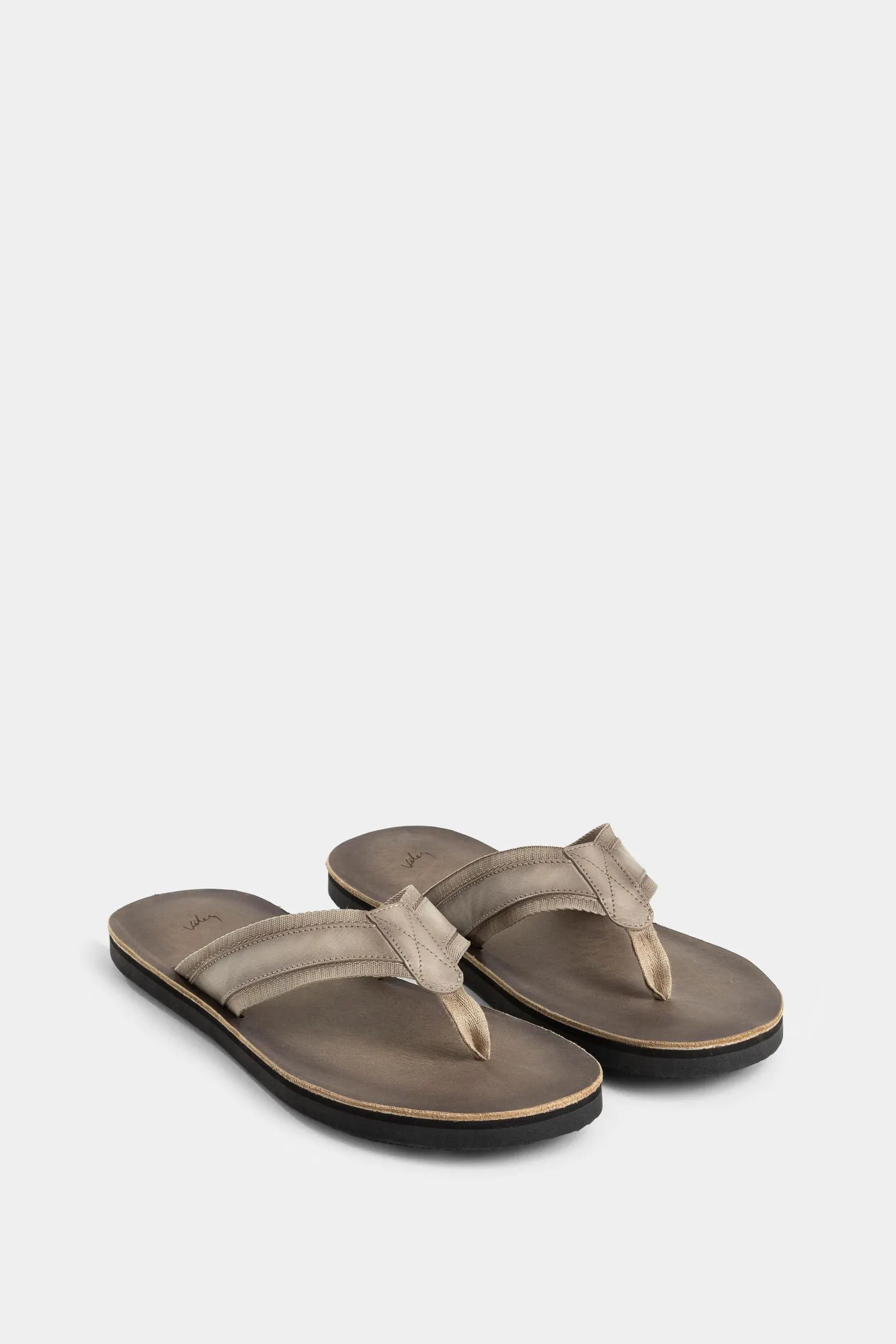 Sandalia Torino de cuero para hombre tres puntadas