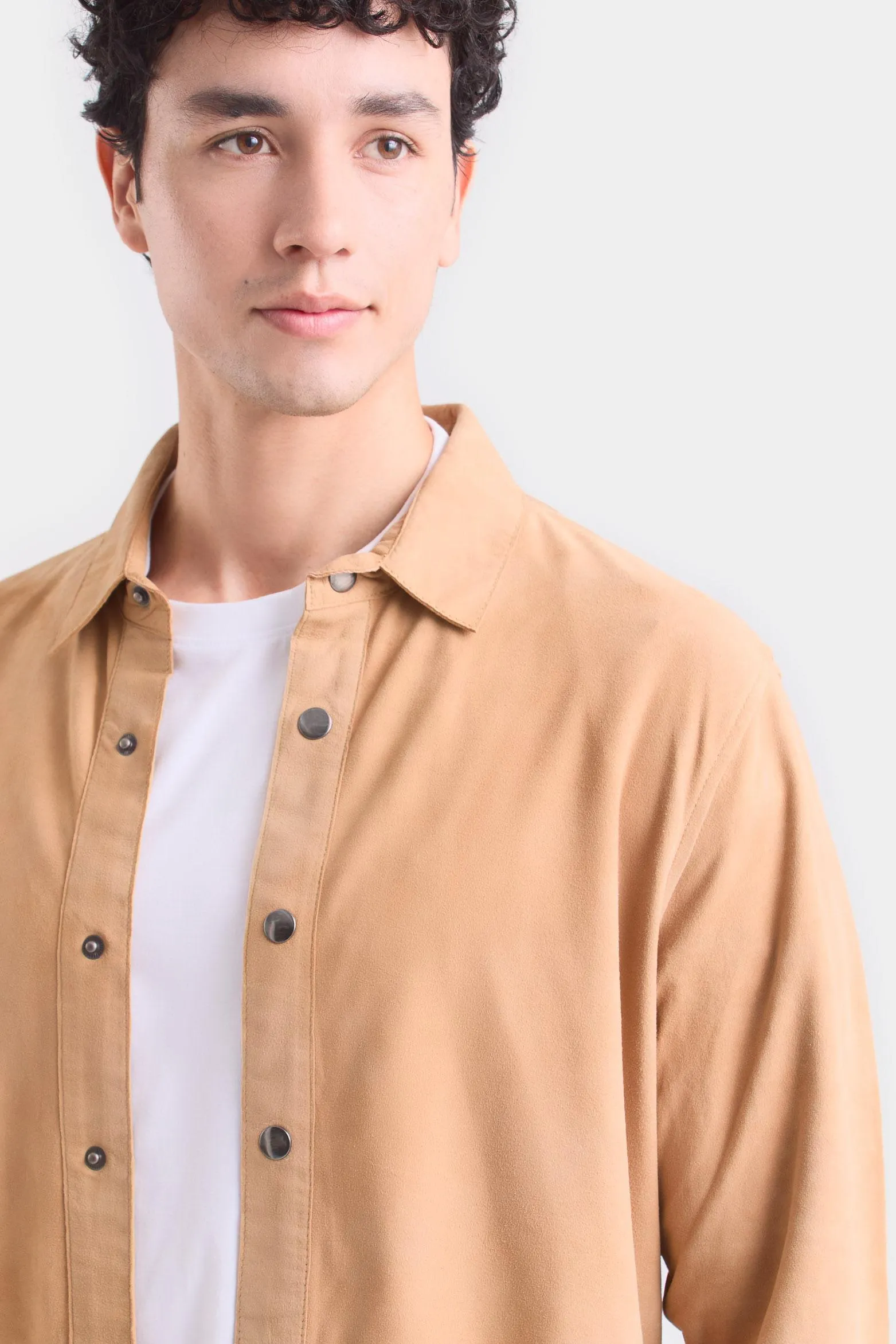 Camisa manga larga para hombre gamuza