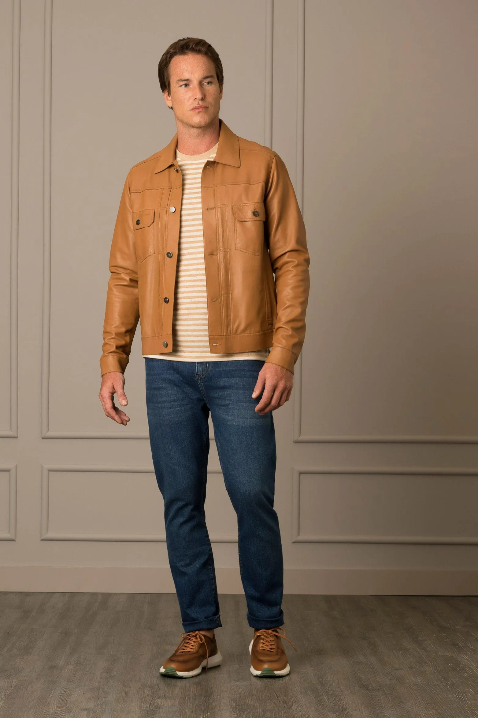 Chaqueta trucker paraná de cuero para hombre corte clásico