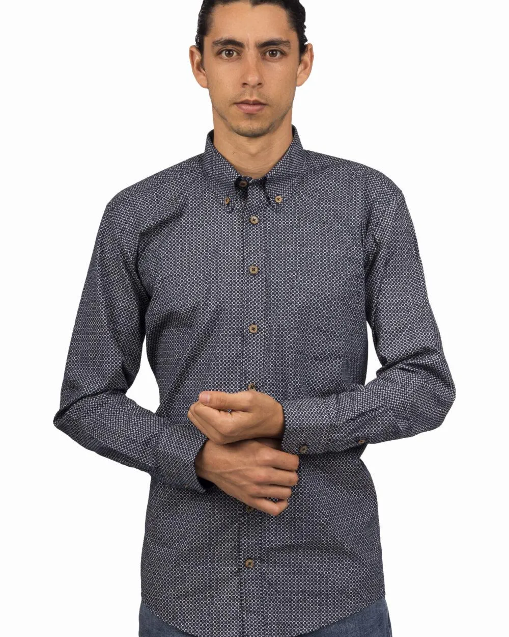 Camisa Manga Larga Azul Oscura Miniprint Triángulos – Moldería informal