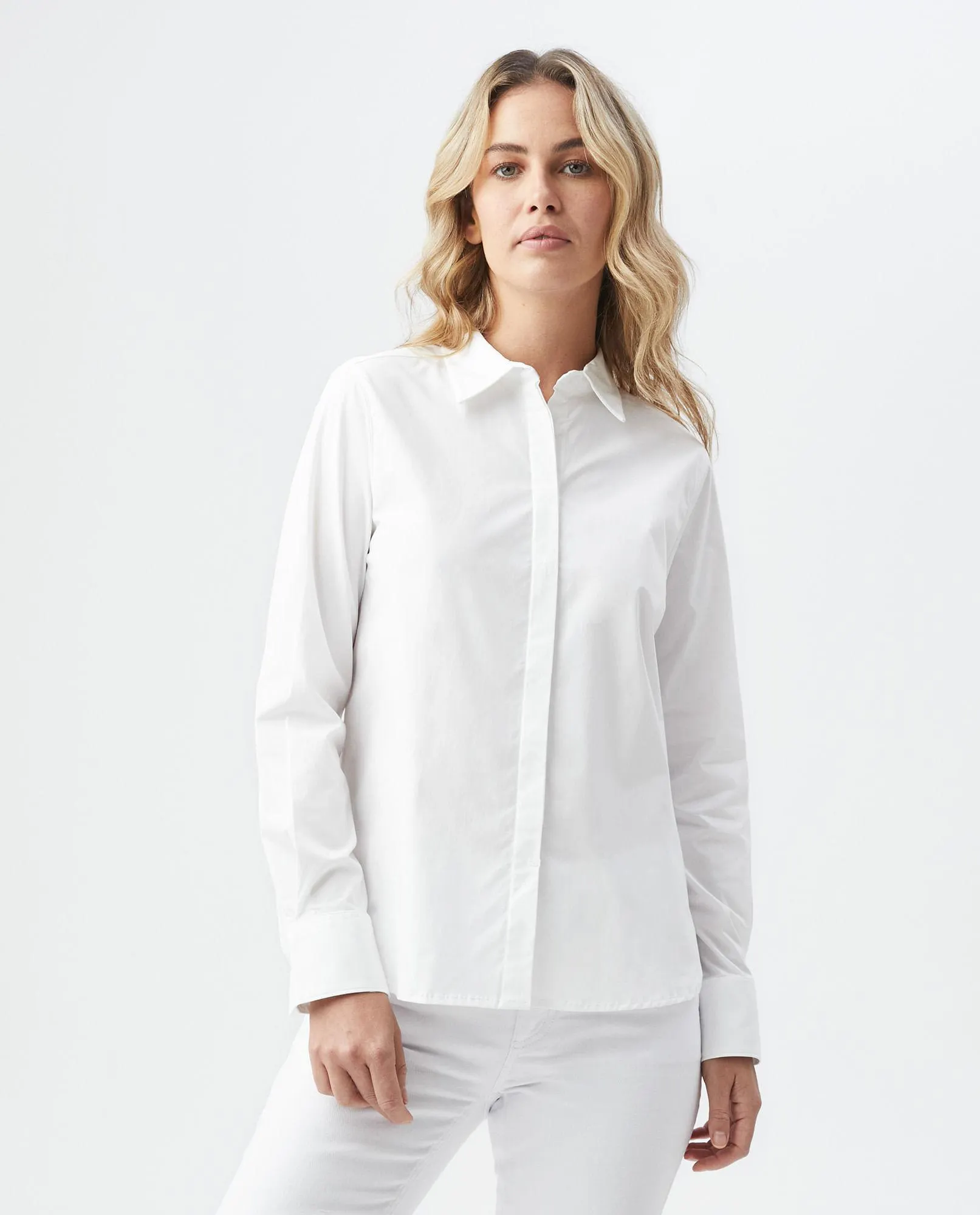 Camisa de Mujer, Silueta Recta - Diseño Básico