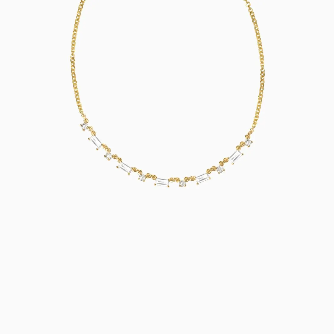 Collar en oro amarillo con brillantes