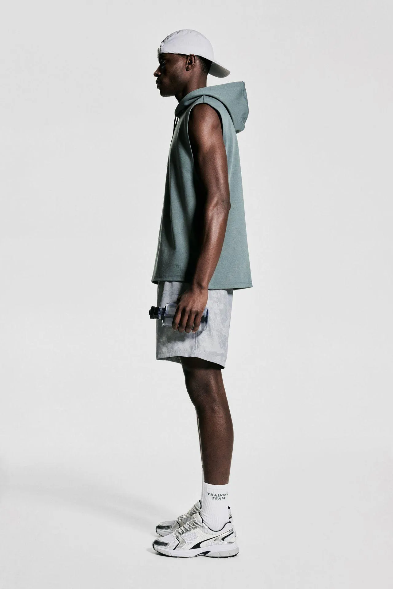 Shorts a media pierna con DryMove™