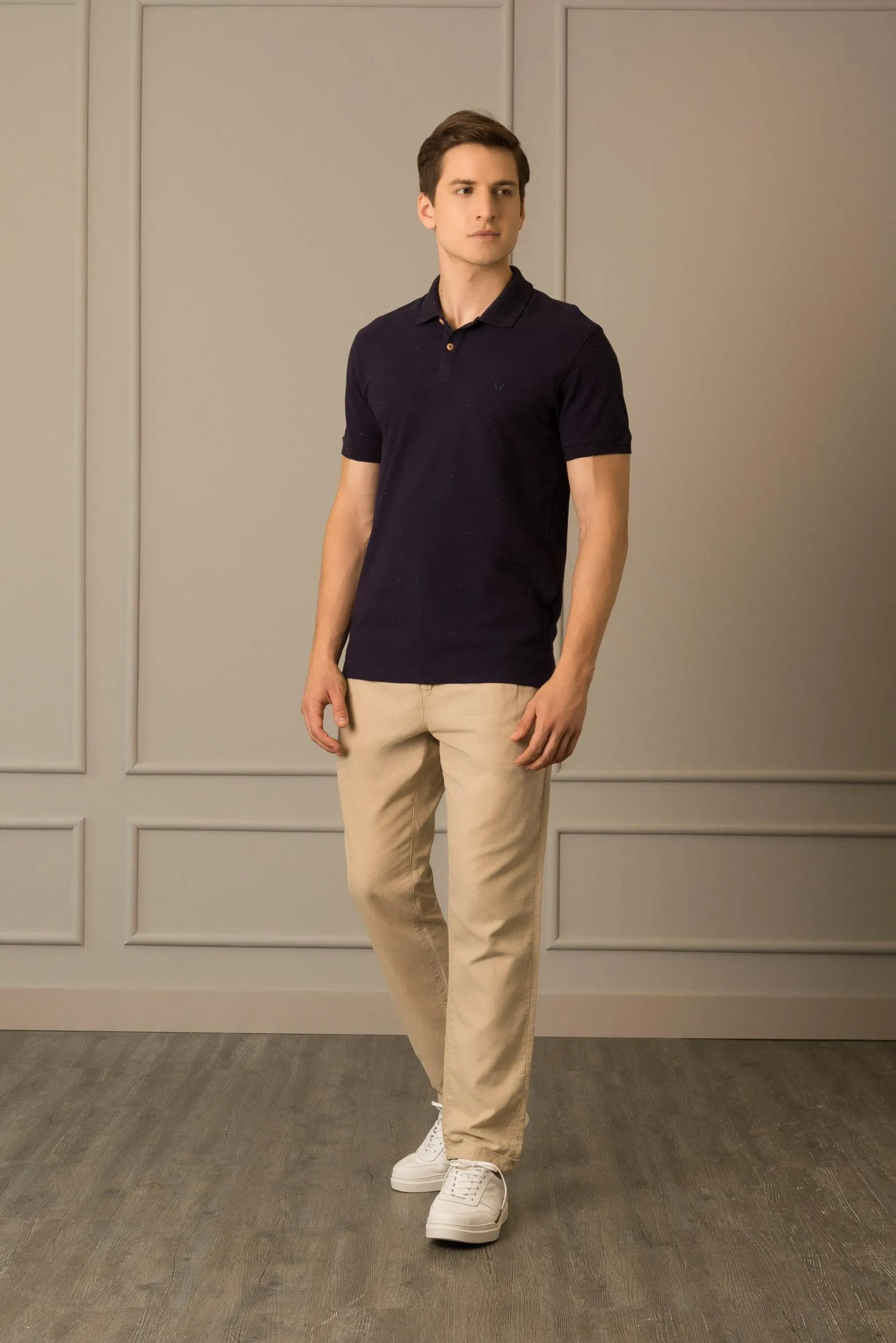 Polo amber para hombre detalles neps