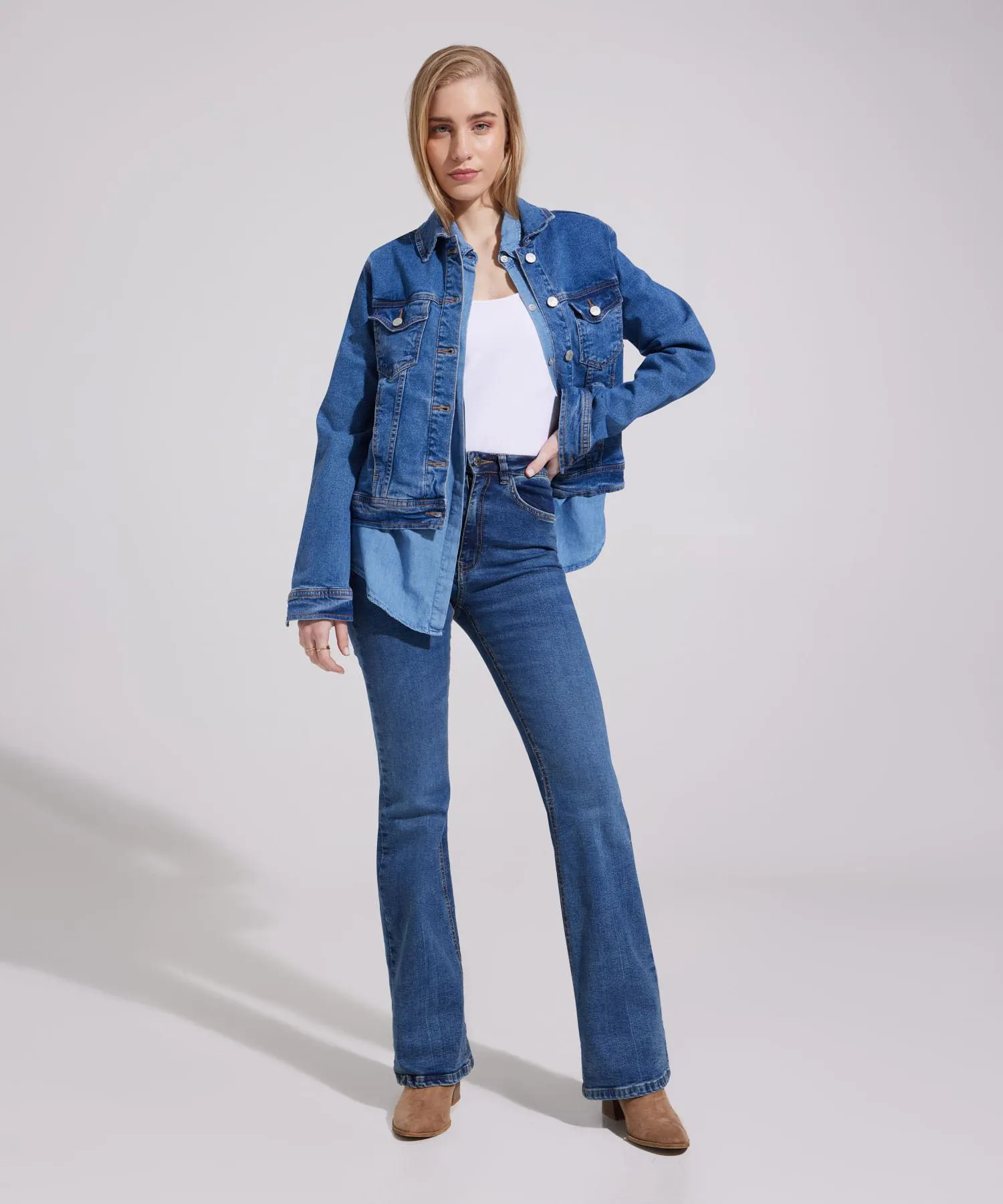 Jean Boot Cut Tono Medio