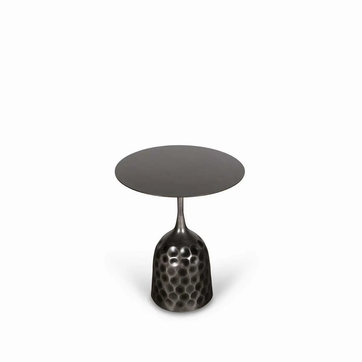 Mesita en hierro martillado